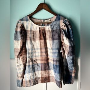Universal Thread/Target plaid puff shoulder long sleeve blouse